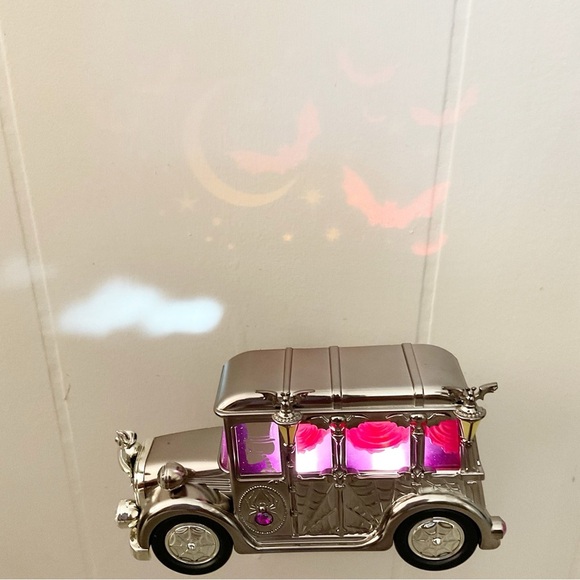 NEW Halloween 2024 HEARSE Projector Wallflower Plug-In Bath & Body Works - Picture 1 of 4